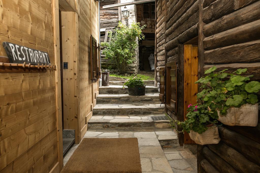 Hotel Restaurant La Barme Конье Экстерьер фото