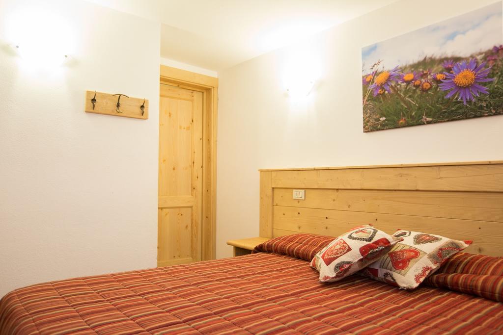 Hotel Restaurant La Barme Конье Экстерьер фото