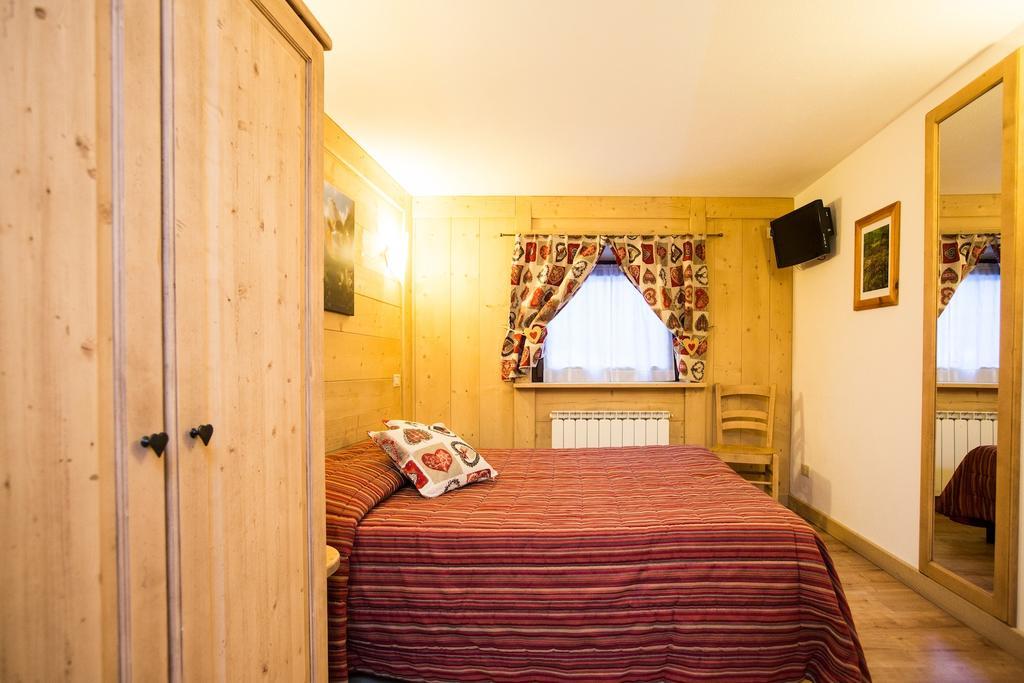 Hotel Restaurant La Barme Конье Экстерьер фото