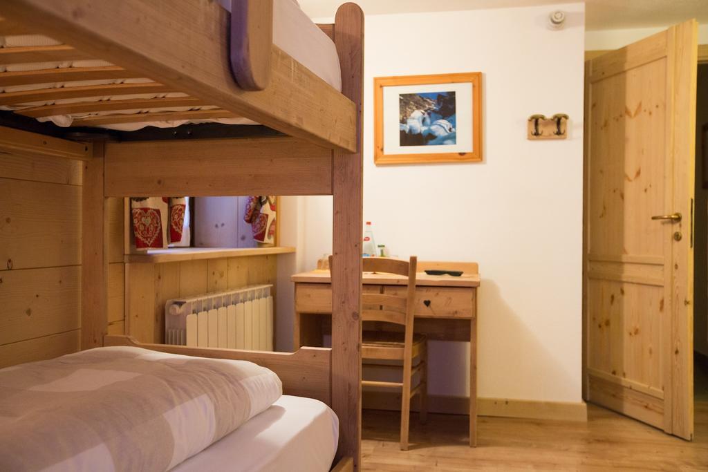 Hotel Restaurant La Barme Конье Экстерьер фото