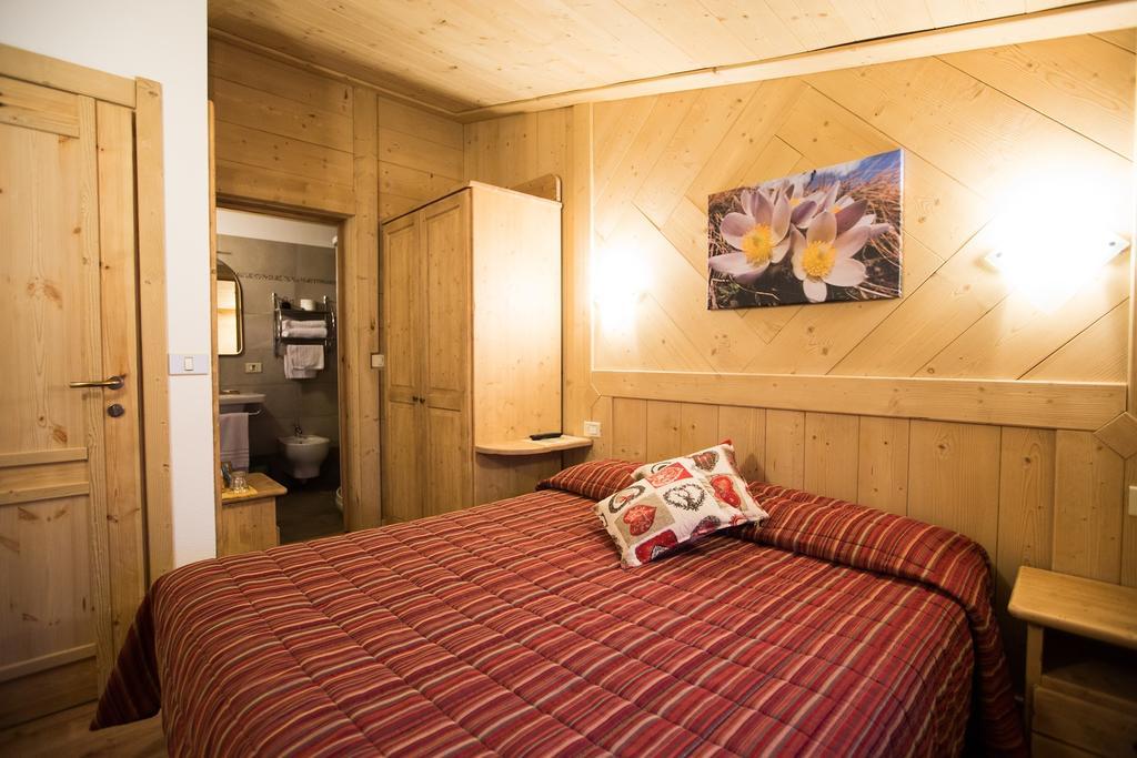 Hotel Restaurant La Barme Конье Экстерьер фото