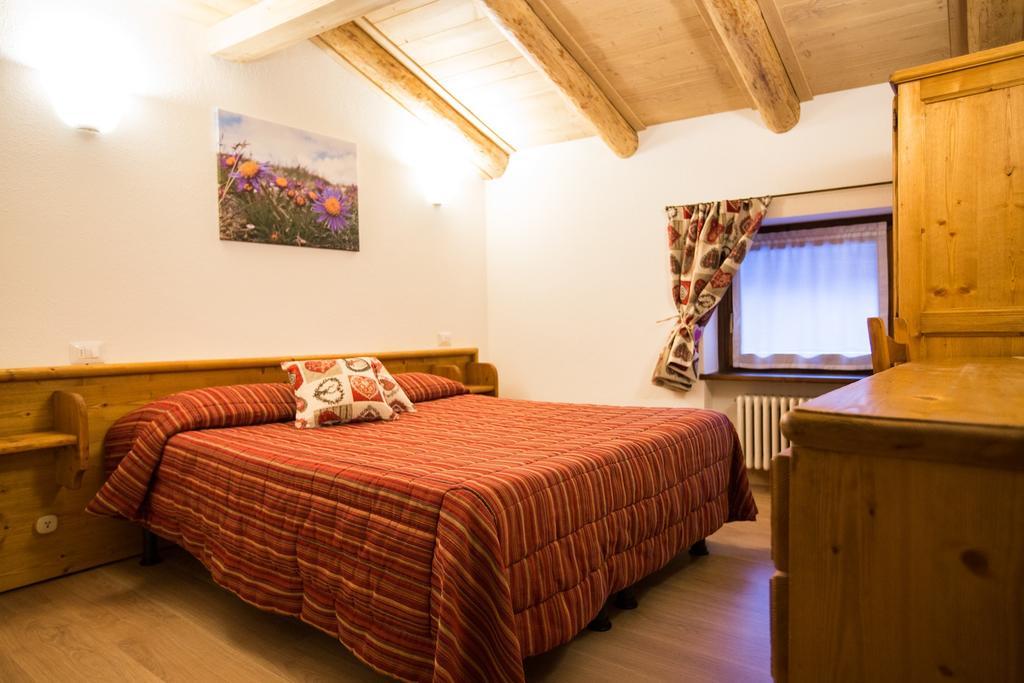 Hotel Restaurant La Barme Конье Экстерьер фото