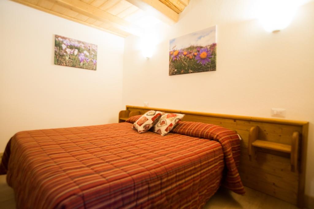 Hotel Restaurant La Barme Конье Экстерьер фото