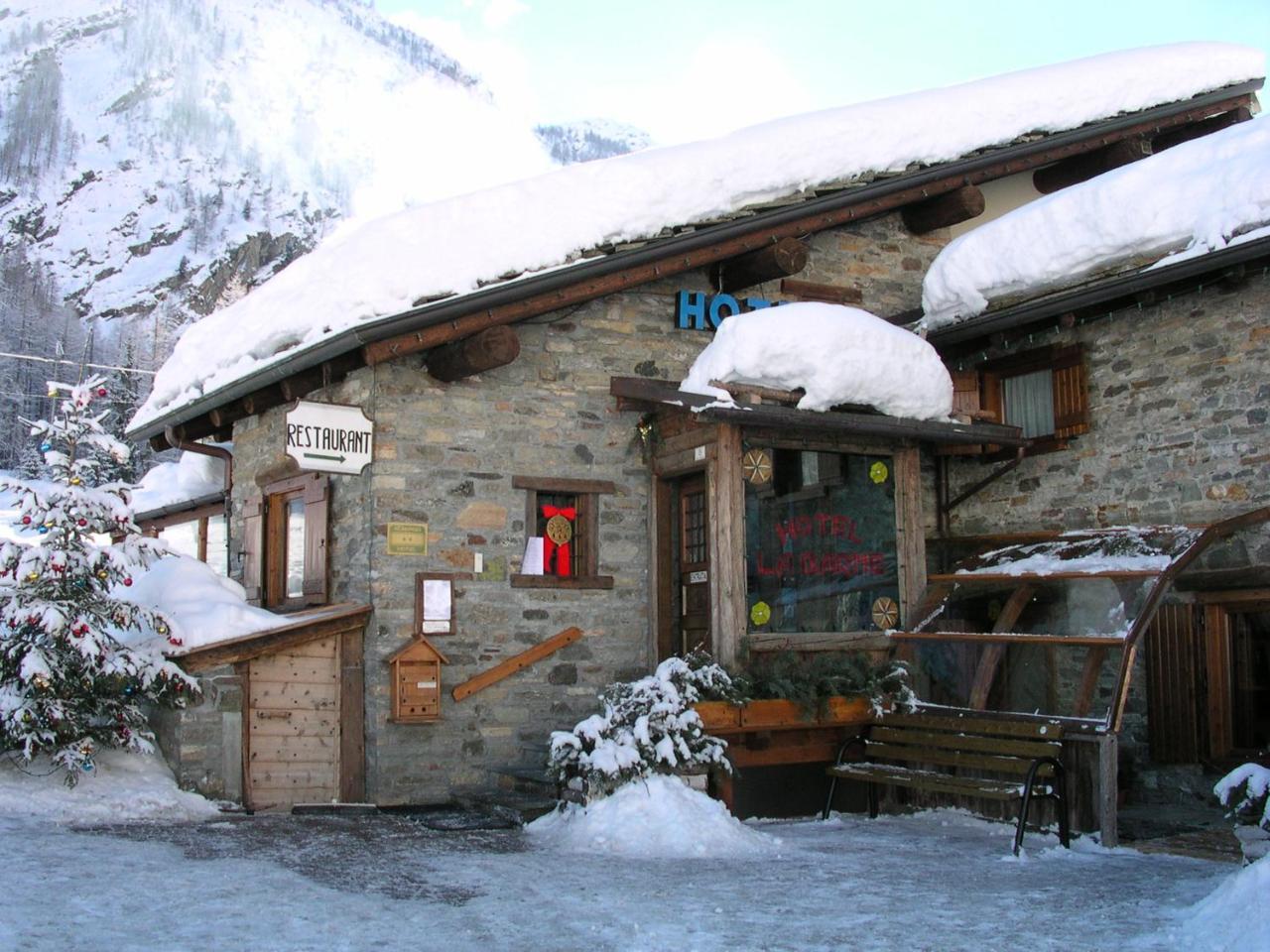 Hotel Restaurant La Barme Конье Экстерьер фото